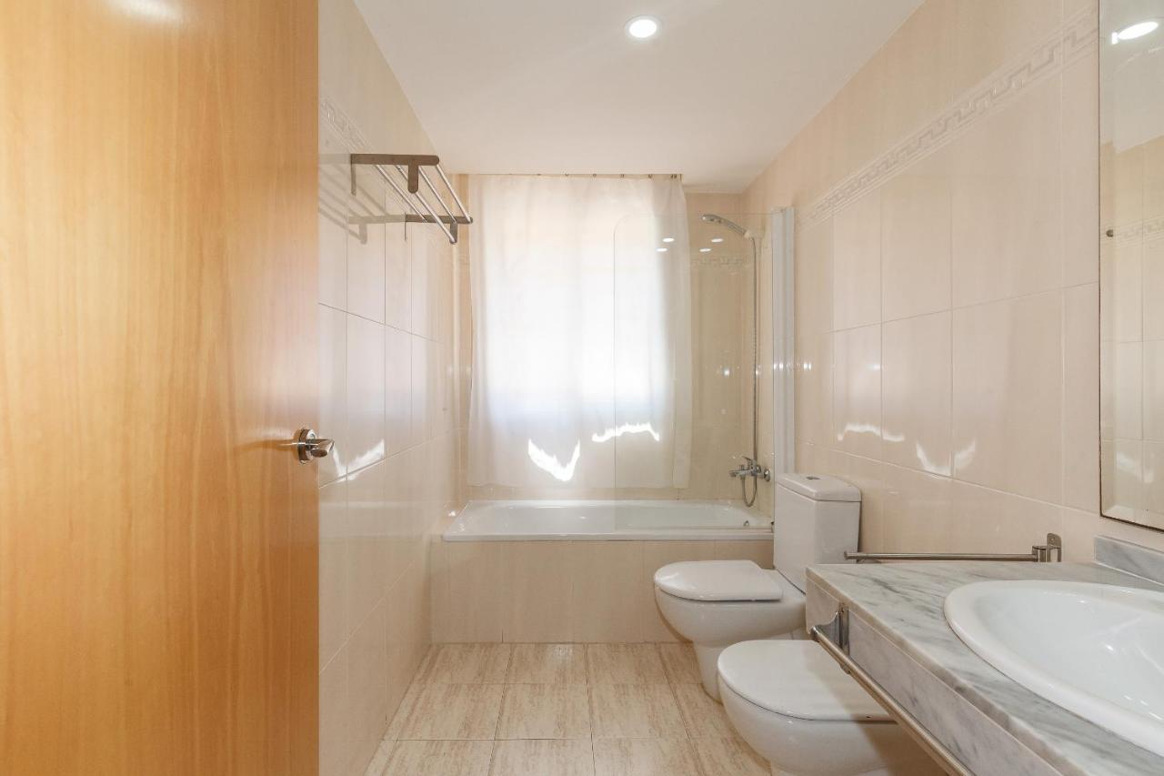 Uhc Arinsal Family Complex Daire Salou Dış mekan fotoğraf
