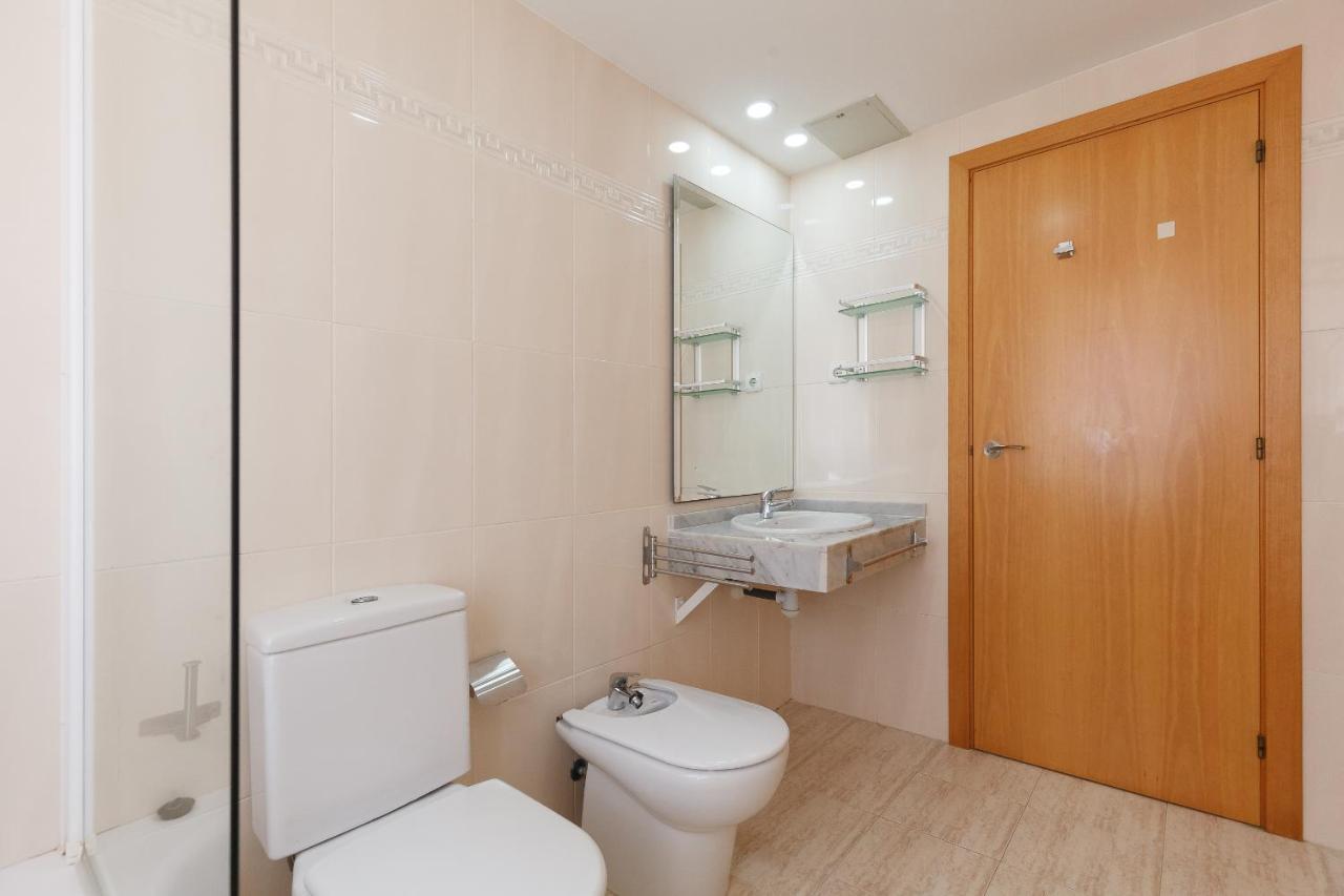 Uhc Arinsal Family Complex Daire Salou Dış mekan fotoğraf