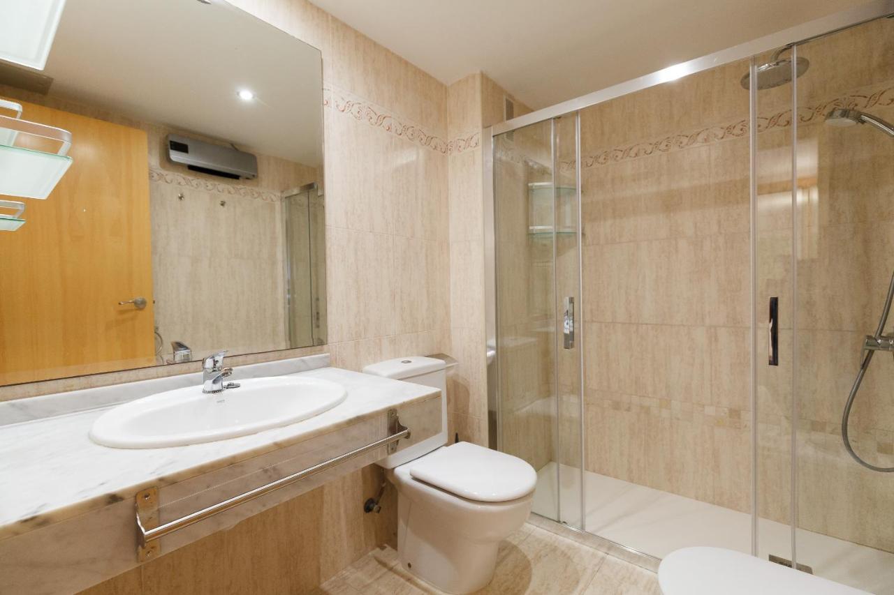 Uhc Arinsal Family Complex Daire Salou Dış mekan fotoğraf